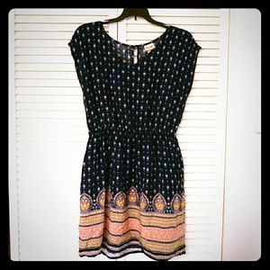 Mossimo Casual Dress with Pockets!